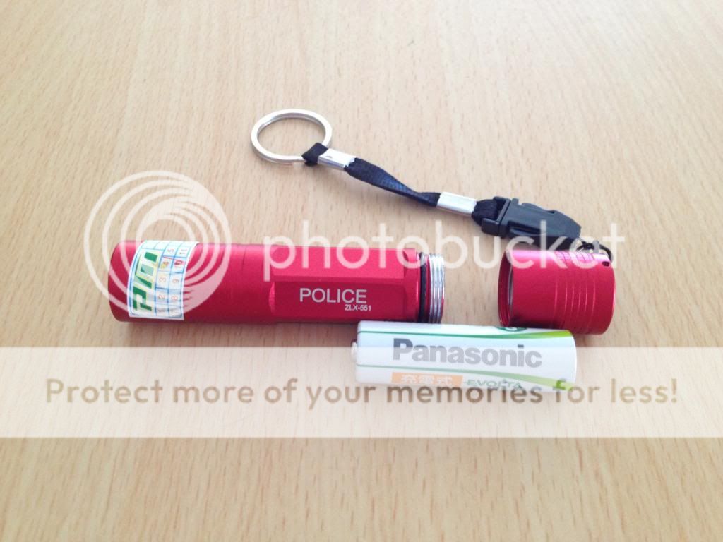 Đèn pin siêu sáng giá rẻ - 2